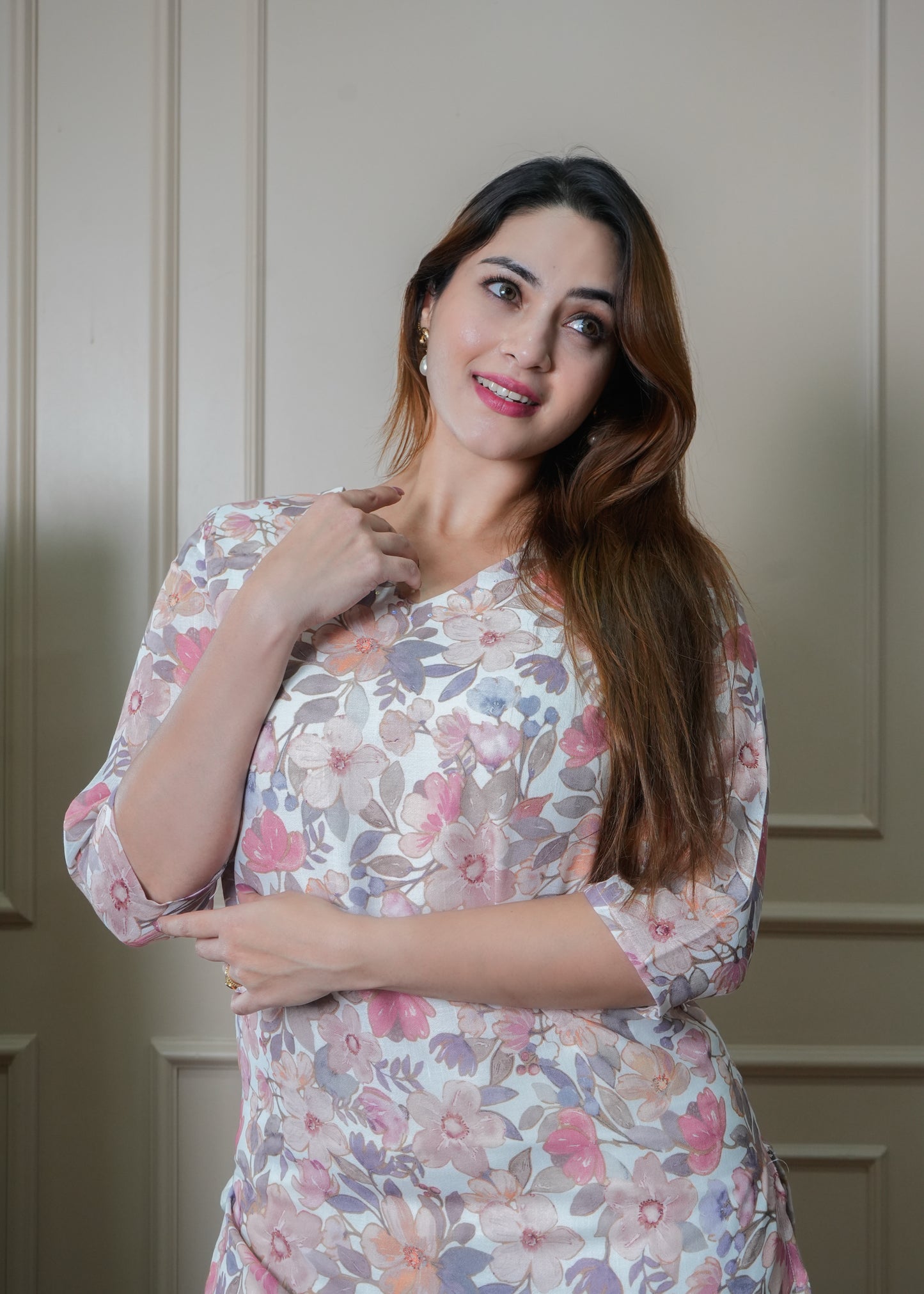 White Floral Linen Kurti Set with Pants