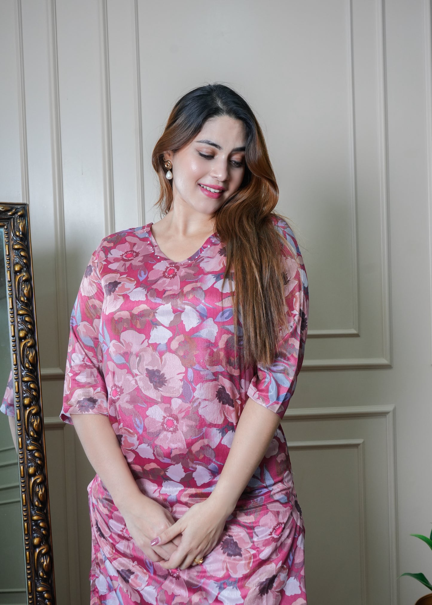 Mauve and Peach Floral Chinon Kurti Set with Pants – Office & College Wear